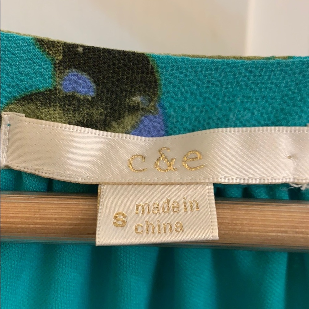 Beautiful tunic! S - Picture 4 of 11